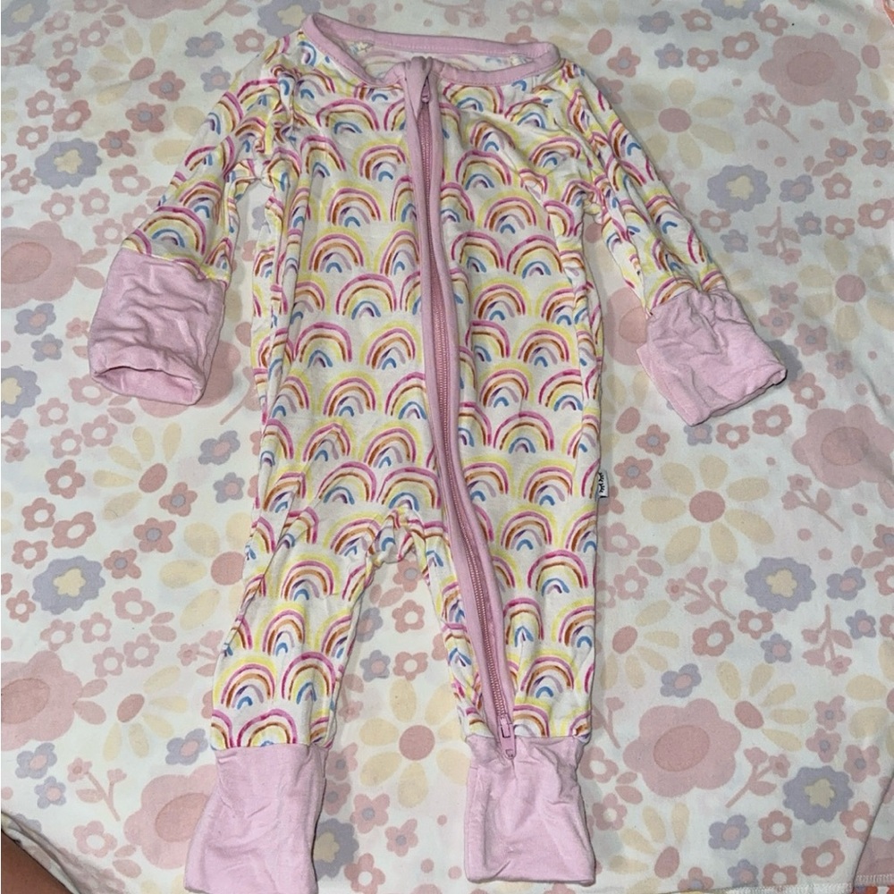 Little Sleepies Rainbow Zippy